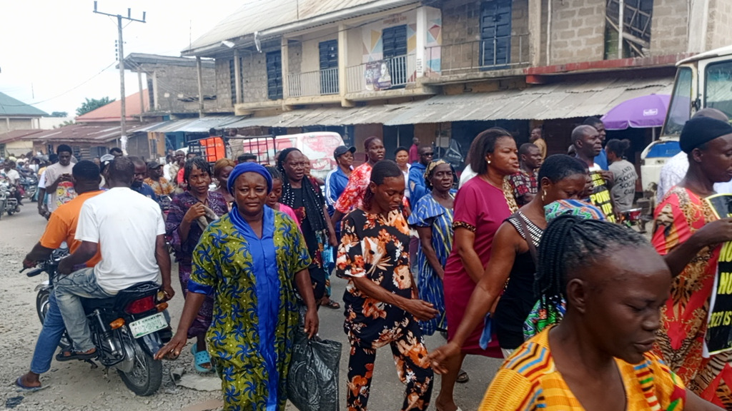 "No Light, No Vote": Afikpo Youths Stage Protest Over 25-Year Blackout