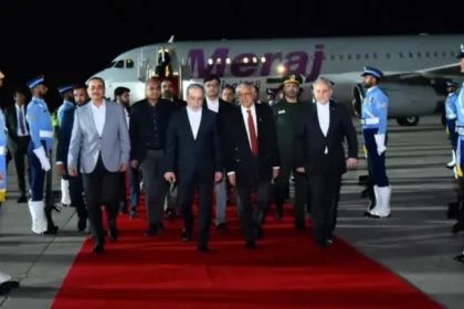 Iranian delegation arrives in Pakistan ahead of talks