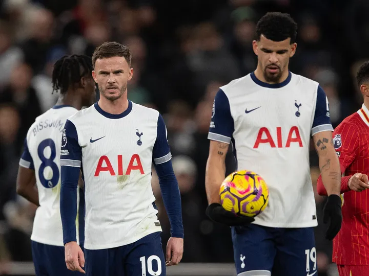 De Zerbi Shares Tottenham Injury Boost as Dominic Solanke Could Return for Chelsea Clash